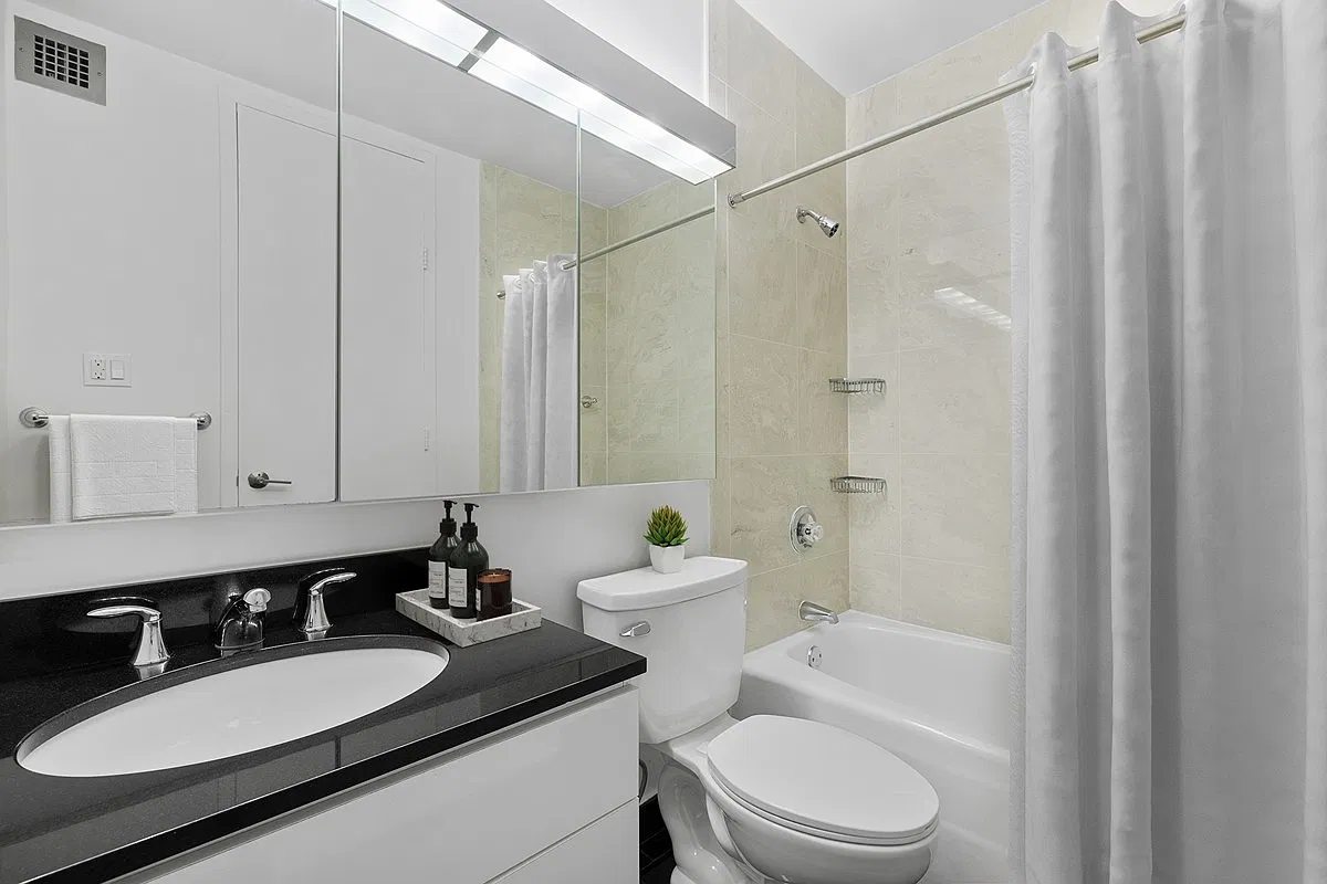 265 East 66th Street — Photo 4