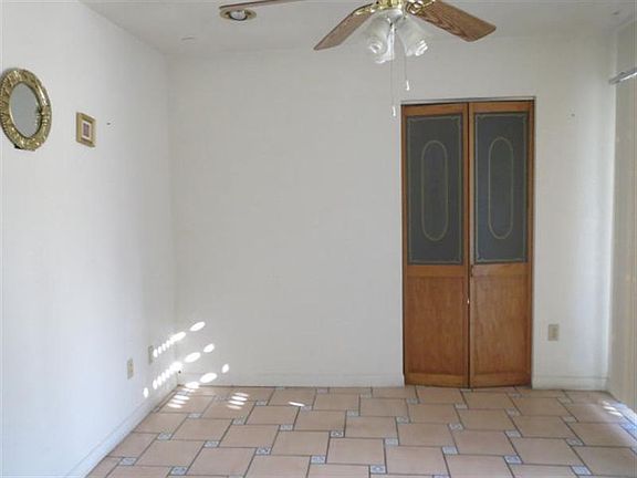 5th image of 2713 S Mary Ave