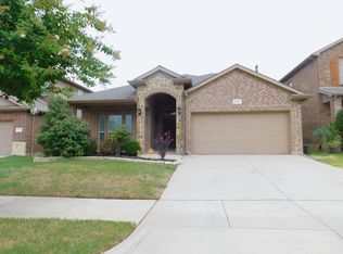 2401 Windhaven Dr, Denton, TX 76210