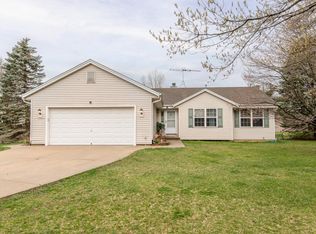 2532 Posekany Ln, East Troy, WI 53120