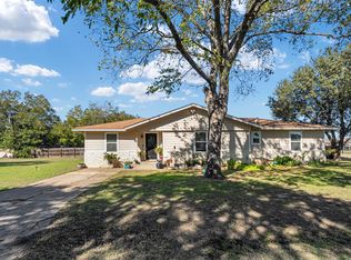 519 E Mae Dr, Mabank, TX 75147