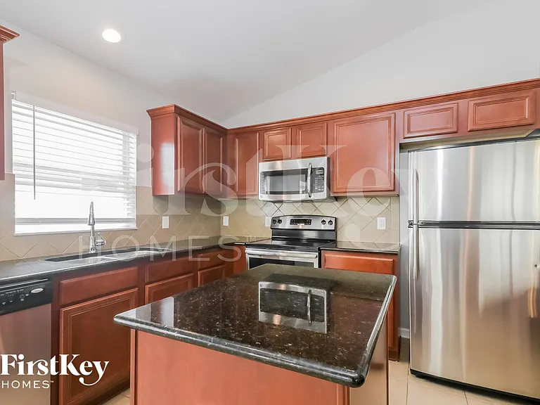 18416 Cypress Bay Pkwy — Photo 7
