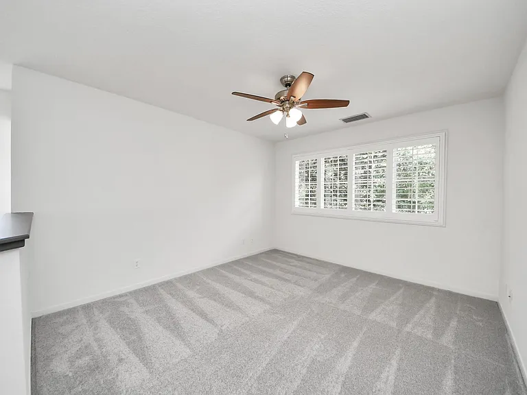 103 E Lakeridge Dr — Photo 30