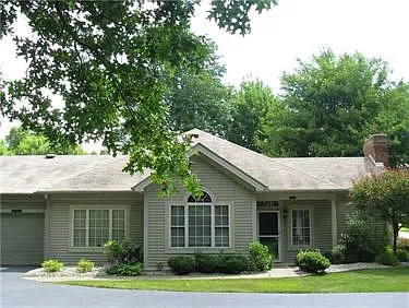 1 Stone Ridge Blvd photo 1