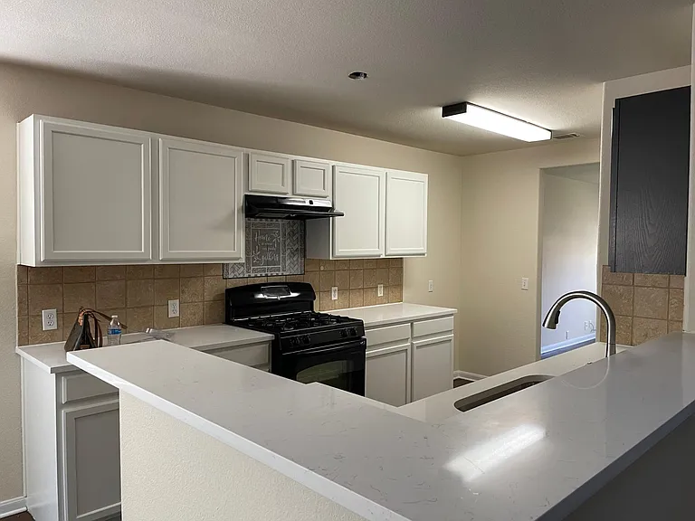 1000 Heritage Park Dr — Photo 22