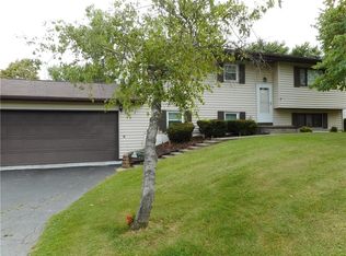152 Prentiss Way, Henrietta, NY 14467