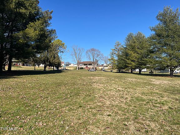 3rd image of 0 Primrose Ct