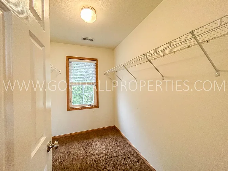 9450 Red Sunset Dr — Photo 8