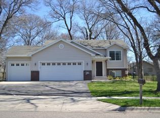 620 Oakwood Dr, Saint Cloud, MN 56304