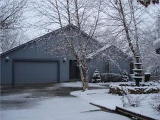 3rd image of 286 Rose Marie Dr