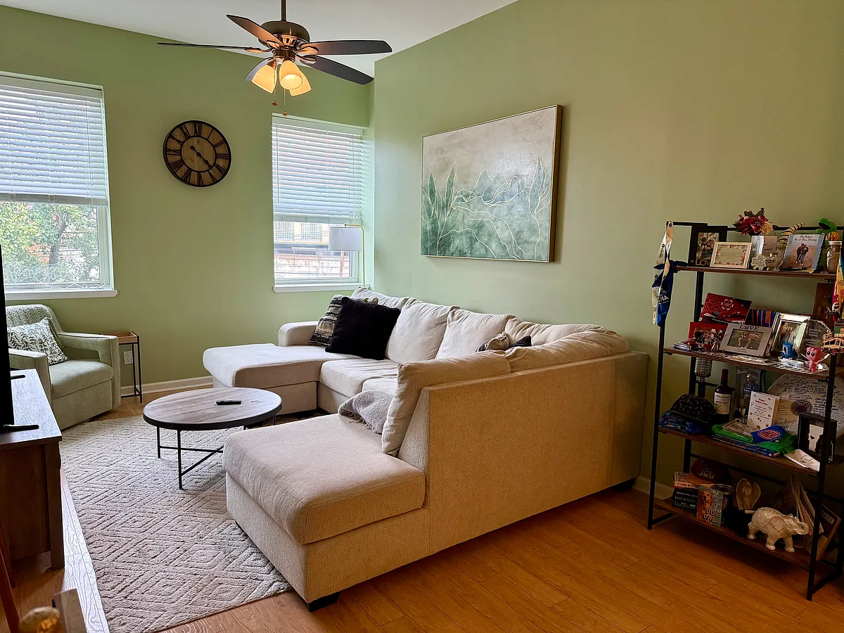 Building Photo - 54 W Cherry St #310