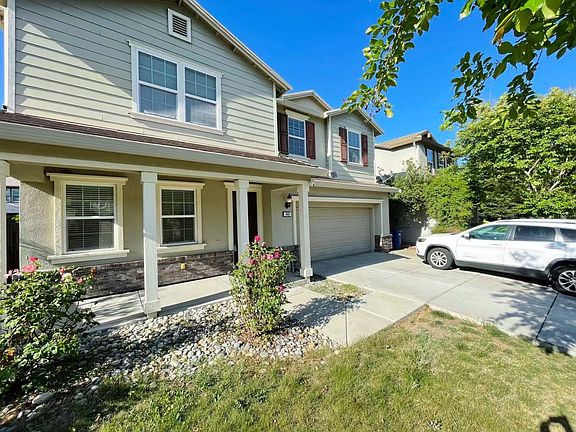 3rd image of 488 Shannon Way