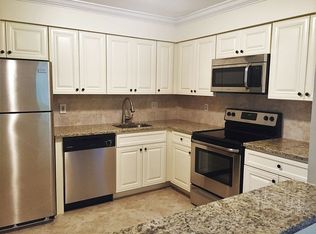 326 Sparrow Ct, Three Bridges, NJ 08887