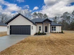 8905 Wingate Dr, Benton, AR 72019