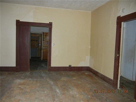 3rd image of 959 Curtis St