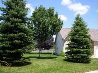 6098 Steeplechase Dr, Grand Blanc, MI 48439