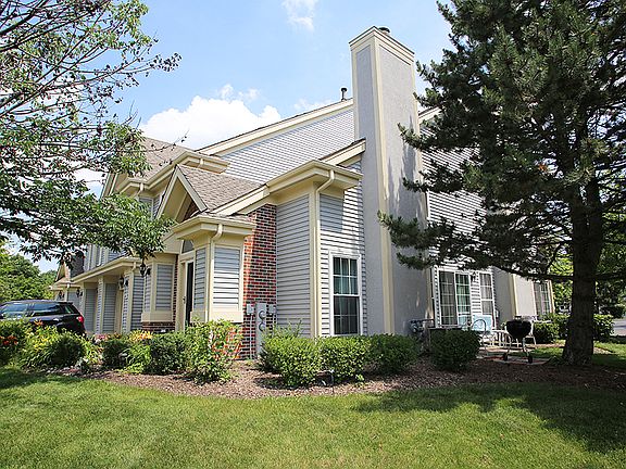 2nd image of 634 Stone Brook Ct