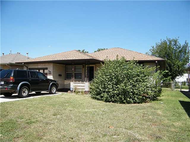 1st image of 929 SW 51st St