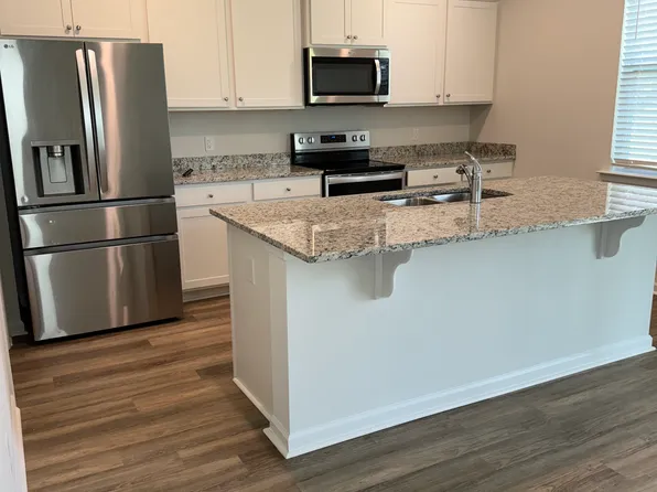 26 Ashmont St, Port Wentworth, GA 31407