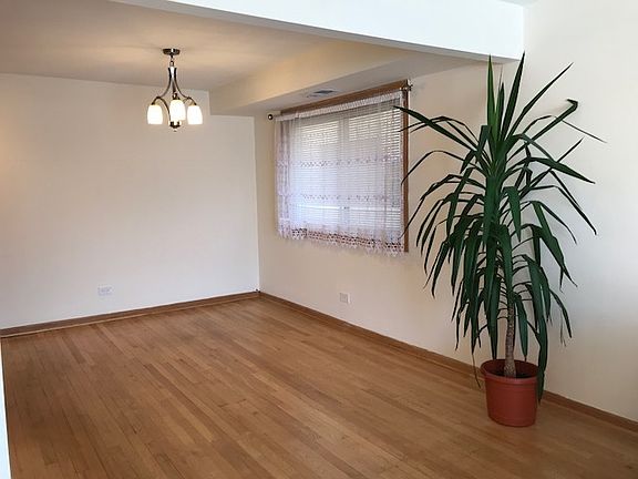 5th image of 4545 N Milwaukee Ave #D-4