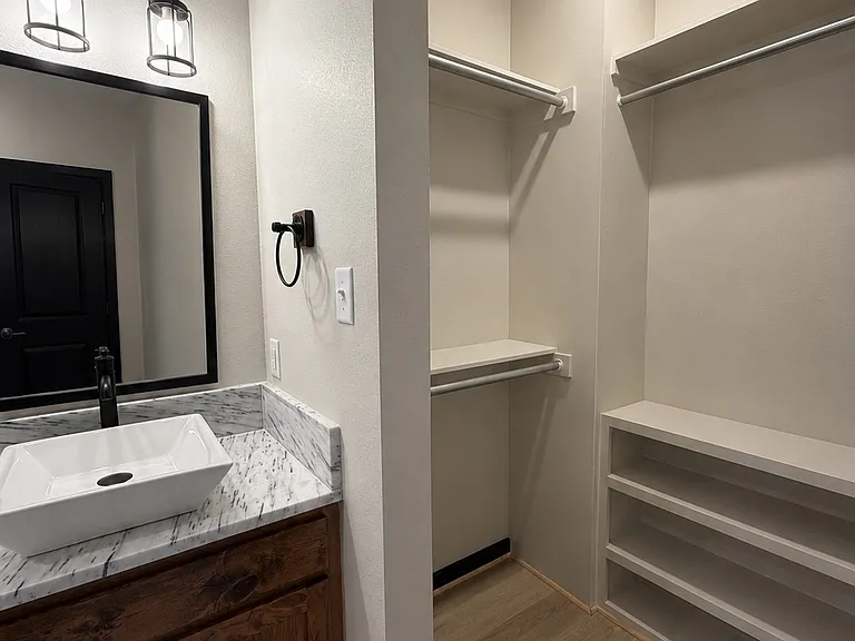215 E Avenue K #B — Photo 18