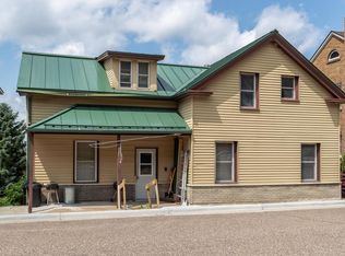 314 S 2nd St, Alma, WI 54610