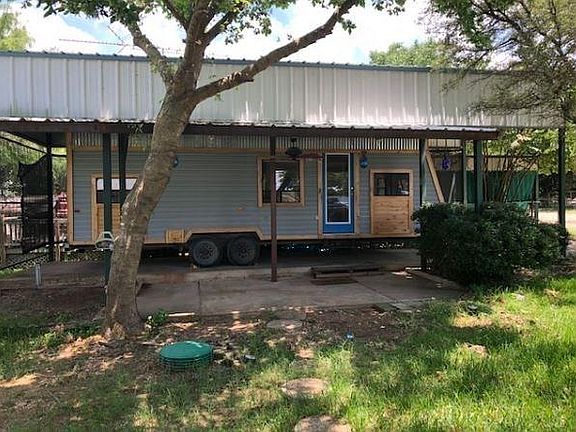 2nd image of 104-108 Private Road 127