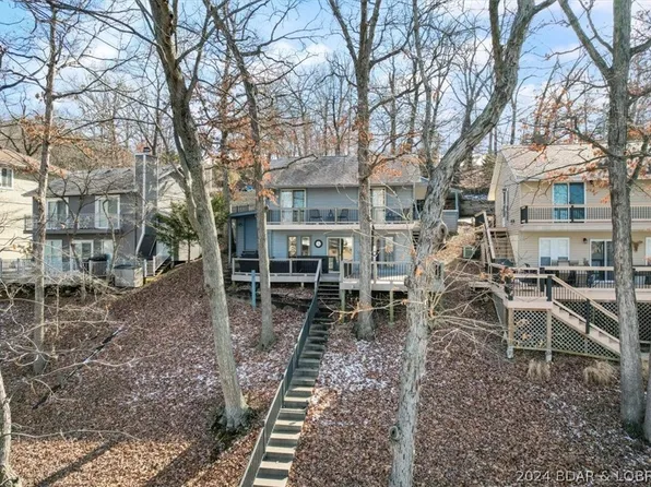 61 Ulmus Rd, Lake Ozark, MO 65049