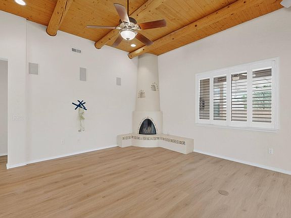 3rd image of 910 Mountain Phlox Way