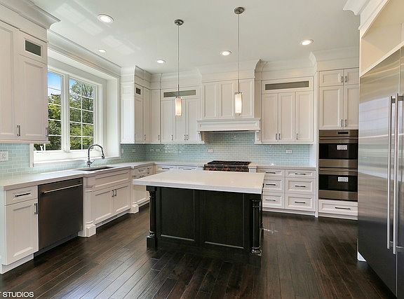 5th image of 137 Joanne Ln