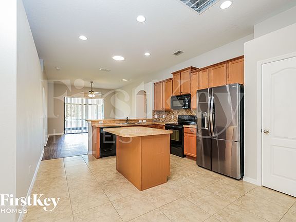 5th image of 2708 Eagle Cliff Dr