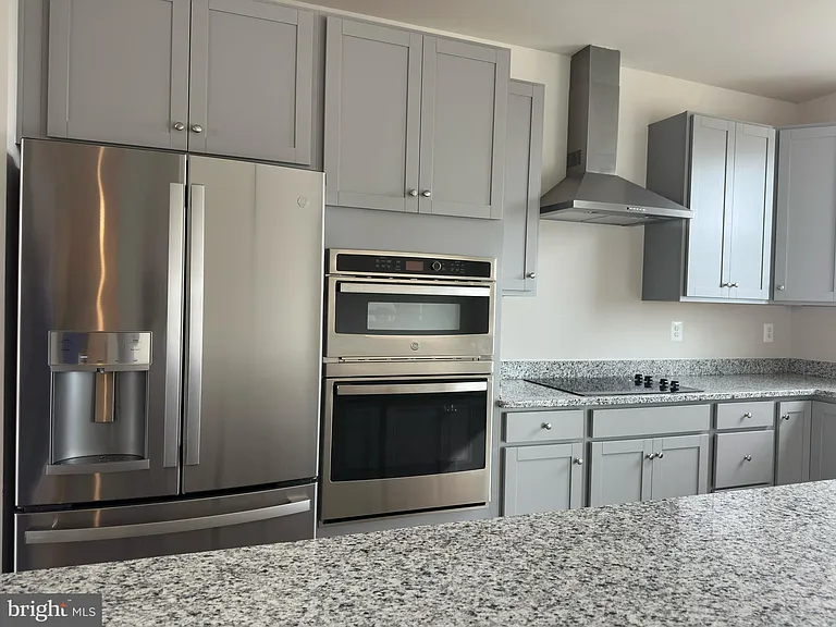 19 Winterplace Dr — Photo 5