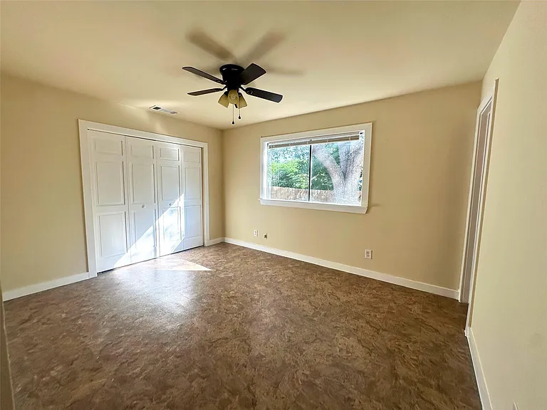 2525 Dovemeadow Dr — Photo 23