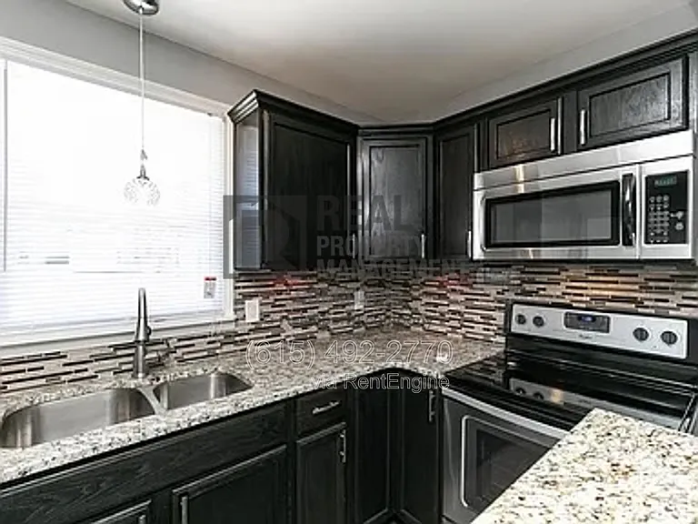 302 Neill Ave #B — Photo 7