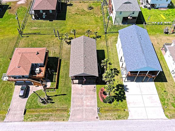 3rd image of 4010 Panola Dr