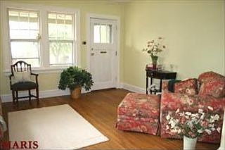 3rd image of 8631 Hume Ave