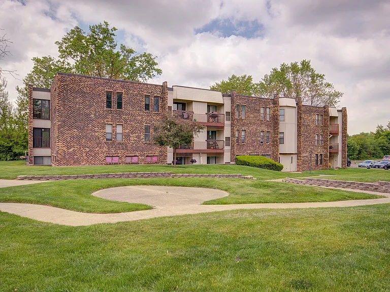 2210 Country Club Dr #26 — Photo 16