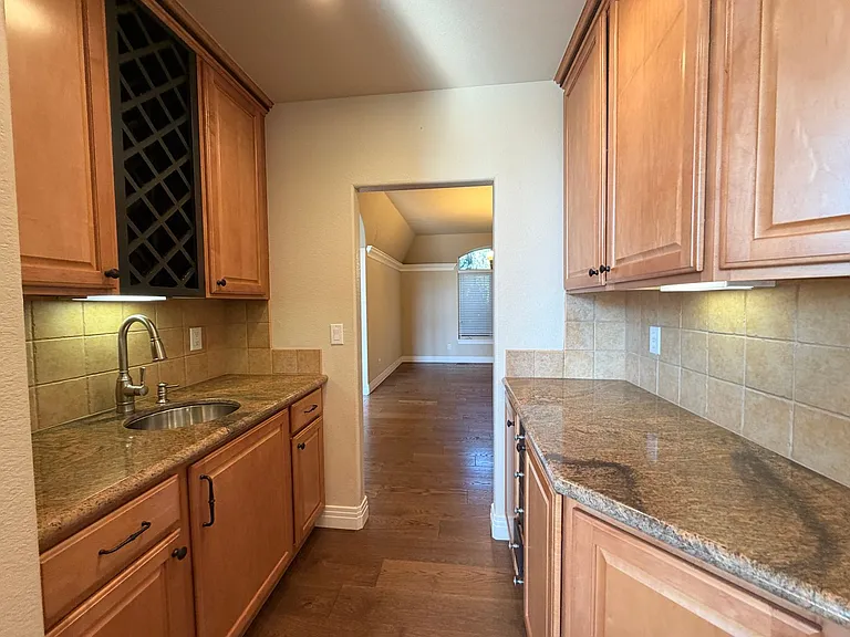 6265 Diamond Ridge Pkwy — Photo 14