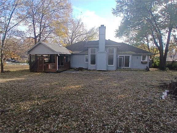 2nd image of 8510 W 61st St