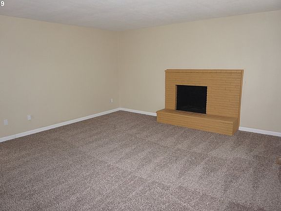 5th image of 7605 NE 147th Ave