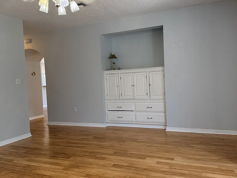 32550 Lakeshore Dr — Photo 7