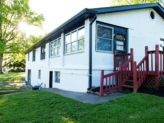 2nd image of 18 Roselawn Dr