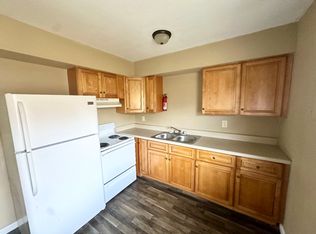 410 Manor Dr #A4, Lawrenceburg, TN 38464