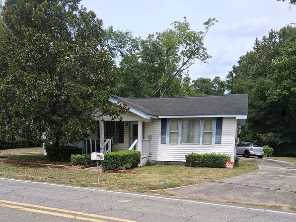 303 Saxon St
