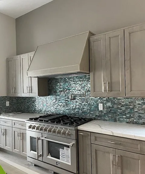 22520 Clarendon St — Photo 13