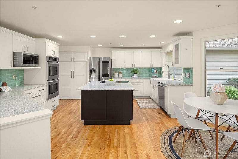 3rd image of 14220 SE 77th Street