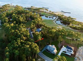 146 Heron Pointe Dr, Cape Charles, VA 23310