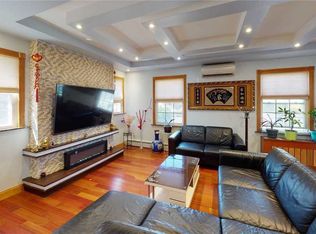 73-43 184th St, Fresh Meadows, NY 11366