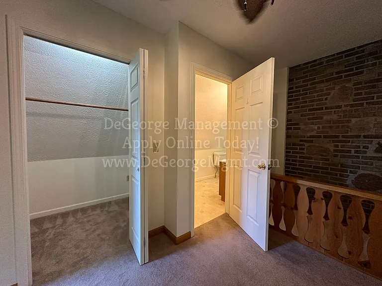 311 1/2 Washington St — Photo 27
