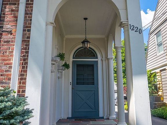 3rd image of 1220 National Ave